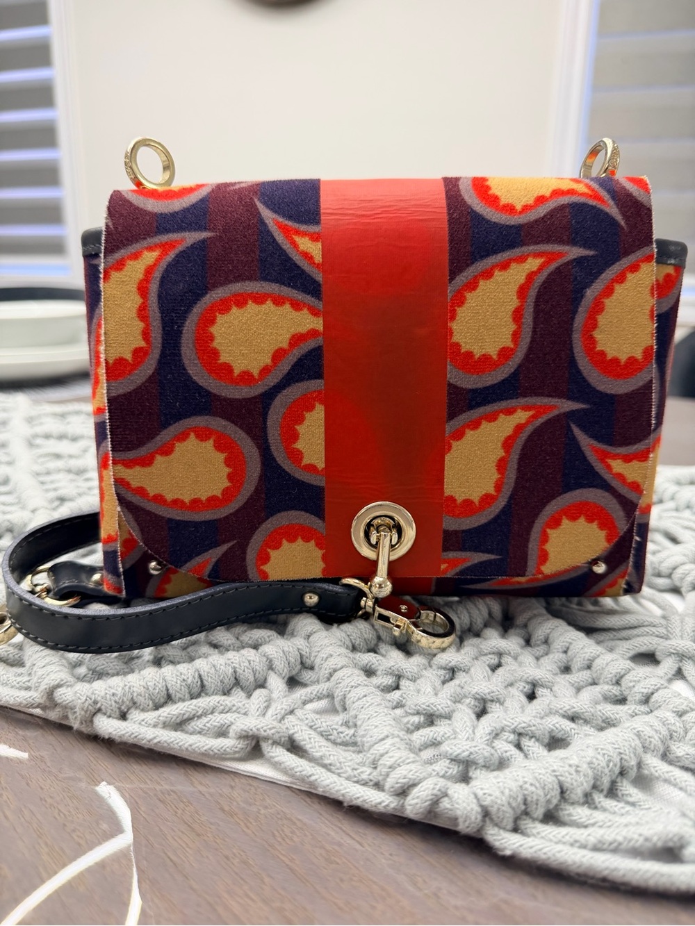 Reversible Women’s Red Patterned Crossbody Bag - Picture 2 of 9